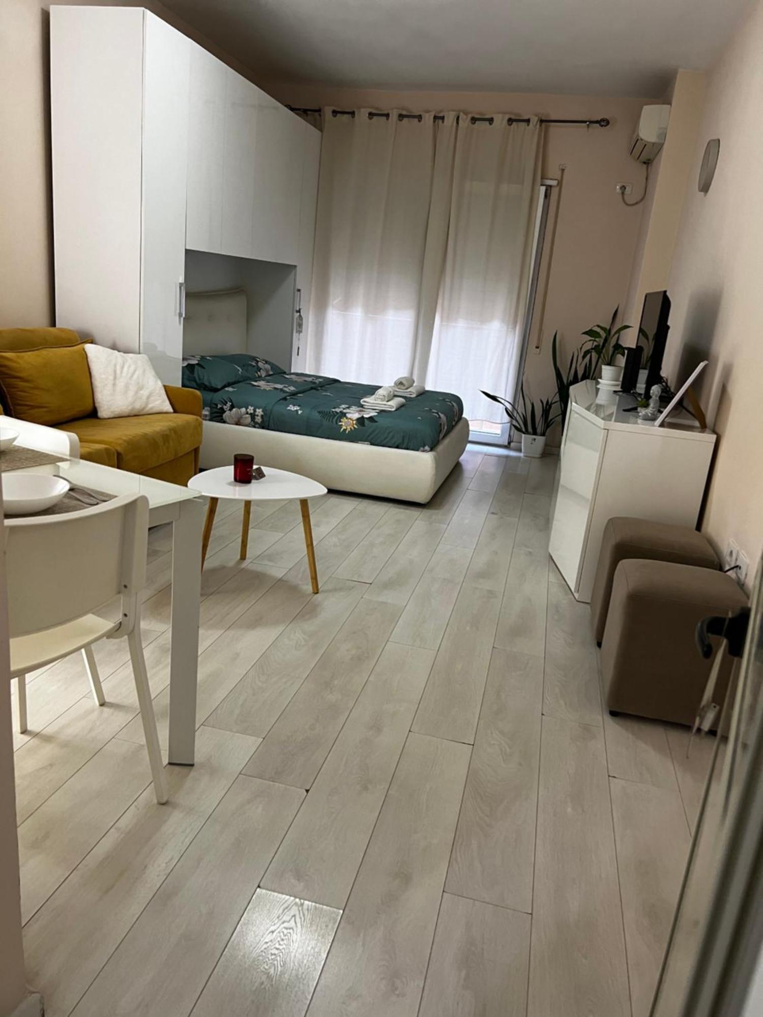 Sindi's Daily Apartament *