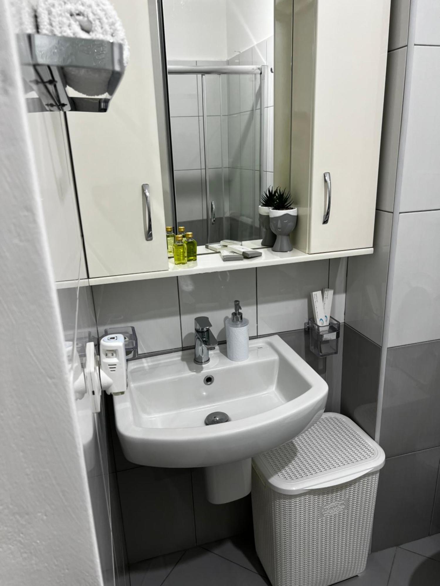 Sindi's Daily Apartament *